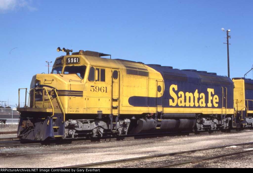 ATSF SDF45 #5961 - Atchison, Topeka & Santa Fe